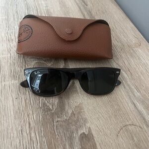 Ray Ban wayfarer sunglasses